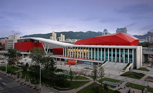 上海通知公告的测试信息，内容可以在后台发布编辑删除